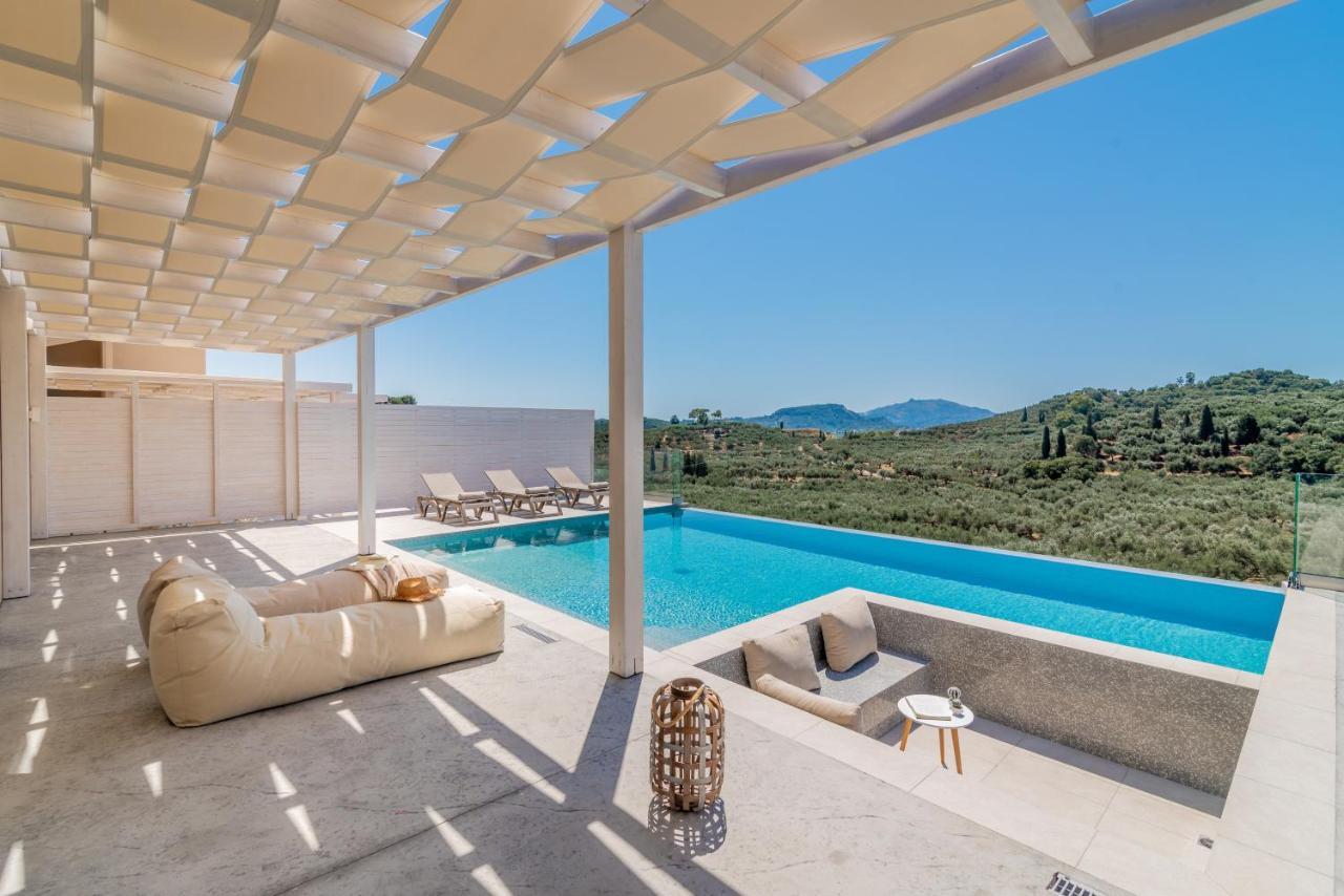 Spartakos Luxury Villa 2 Koukounaria Exterior photo